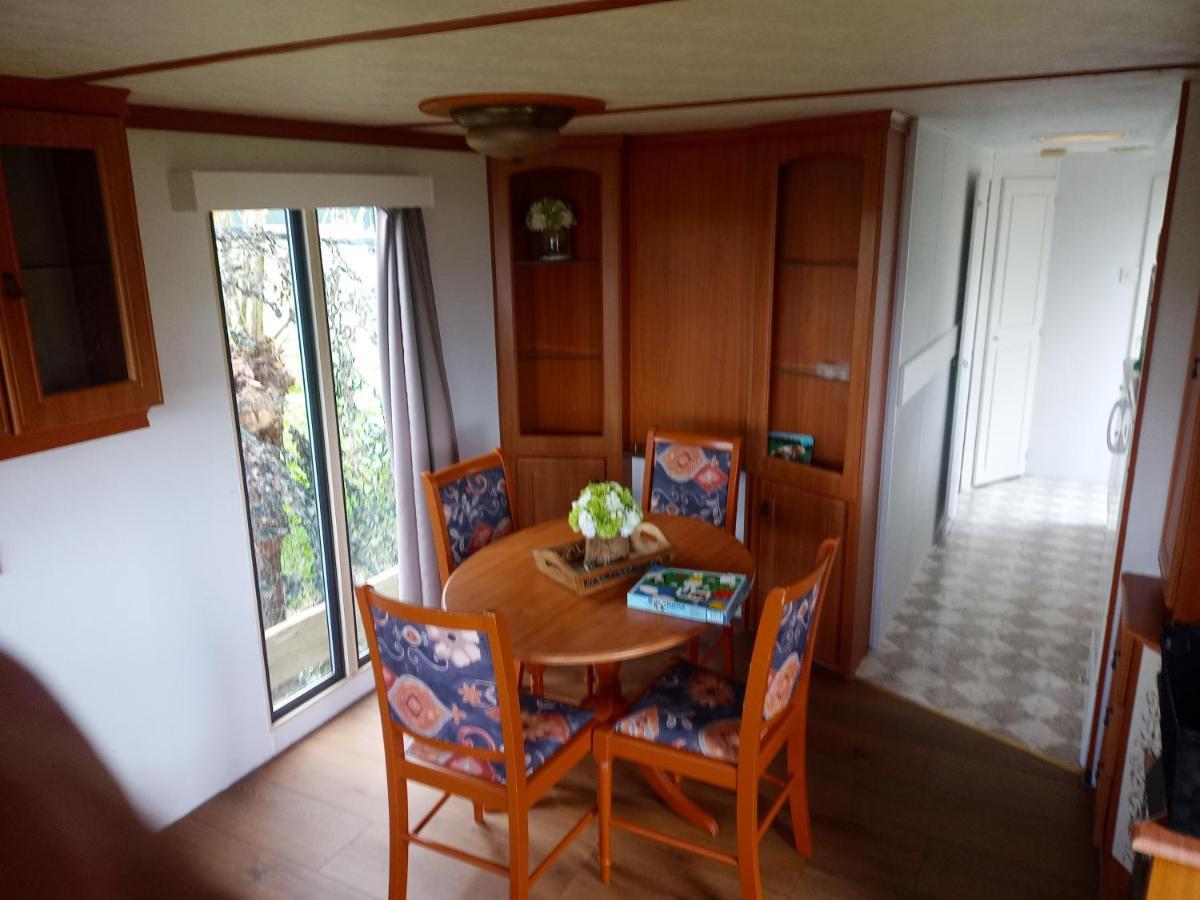 De Boerenskuur..Chalet.. Assendelft Esterno foto